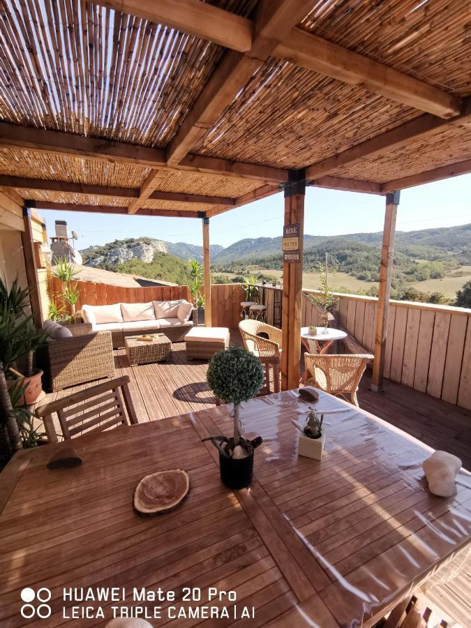 L'etape Bien Etre,chambres Et Tables D'hotes,epicerie Cafe, Salon De Massage *
