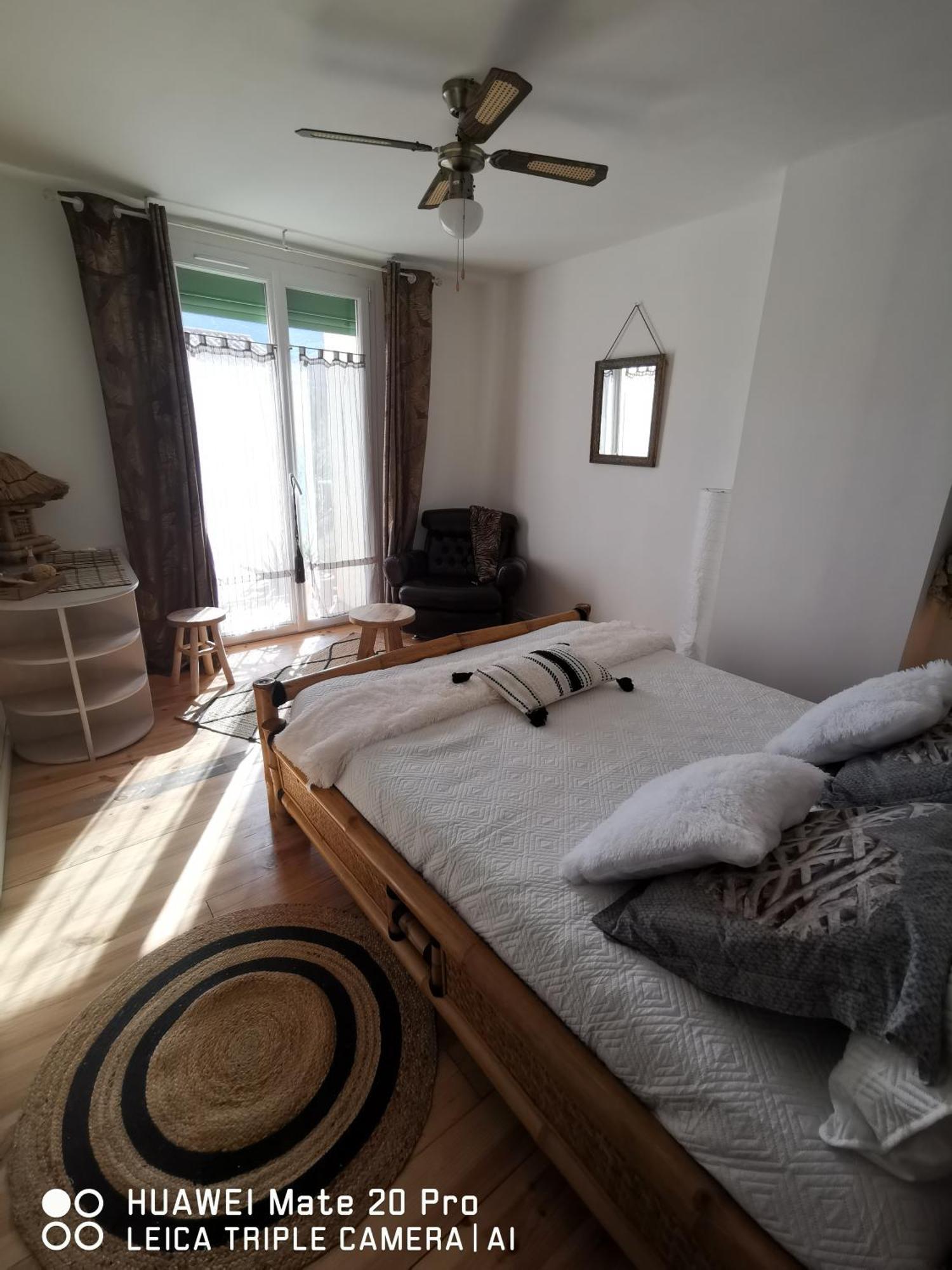 Homestay L'etape Bien Etre,chambres Et Tables D'hotes,epicerie Cafe, Salon De Massage *
